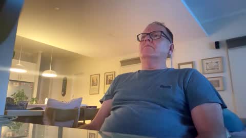 Snapshot of franzmontyhe chatting on 09/18/25, 02:30 franzmontyhe online show from 09/18/25, 02:30