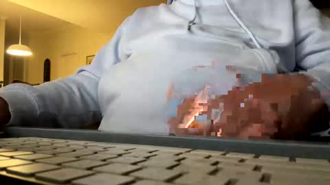 Snapshot of franzmontyhe chatting on 10/07/25, 02:36 franzmontyhe online show from 10/07/25, 02:36