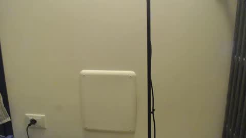 Snapshot of frasalv chatting on 11/27/25, 05:48 francescosal online show from 11/27/25, 05:48