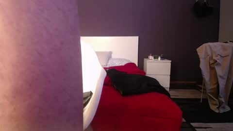 Snapshot of frasalv chatting on 04/19/26, 01:49 francescosal online show from 04/19/26, 01:49