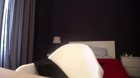 Snapshot of frasalv chatting on 04/28/26, 12:43 francescosal online show from 04/28/26, 12:43