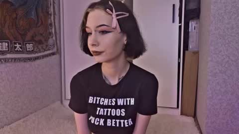 mistress Bastet and  mintcola online show from 10/21/25, 09:15