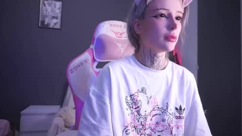 Asya UwU   online show from 01/08/26, 08:22