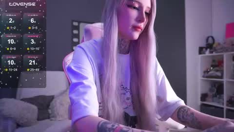 Asya UwU   online show from 01/12/26, 06:24