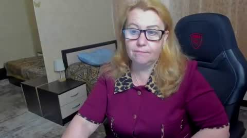 Snapshot of fraumartha chatting on 06/18/26, 05:19 FrauMartha online show from 06/18/26, 05:19