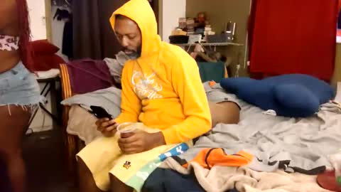 freakeazy online show from 02/06/26, 06:11