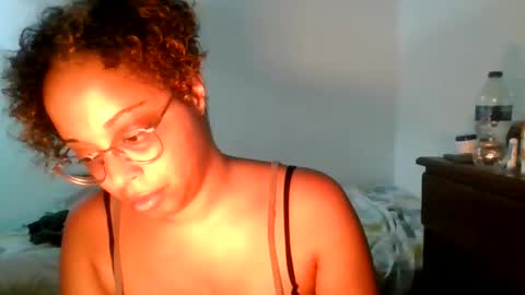 Snapshot of freakjawn1992 chatting on 05/17/26, 02:20 FreakJawn online show from 05/17/26, 02:20