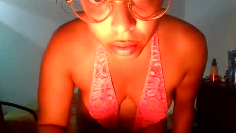 Snapshot of freakjawn1992 chatting on 05/20/26, 11:33 FreakJawn online show from 05/20/26, 11:33