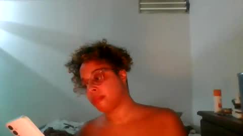 Snapshot of freakjawn1992 chatting on 05/31/26, 01:36 FreakJawn online show from 05/31/26, 01:36