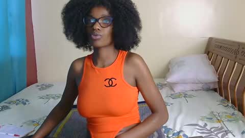 Nessa-Independent model online show from 12/14/24, 01:59