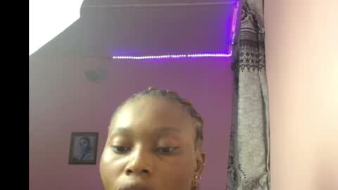 luna online show from 10/22/25, 02:34