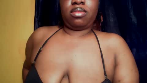 Snapshot of freaky_slut5 chatting on 05/21/26, 04:30 freaky slut5 online show from 05/21/26, 04:30