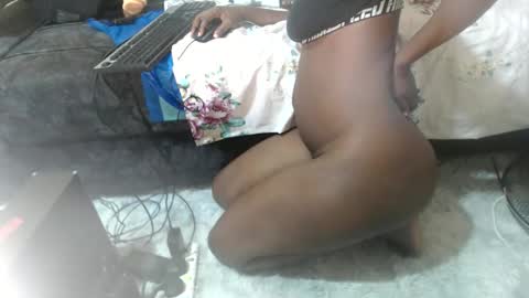 freakycoco1 online show from 04/16/26, 10:23