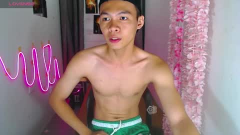 Mark online show from 05/10/26, 02:00