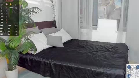 Diyana online show from 02/23/25, 10:42