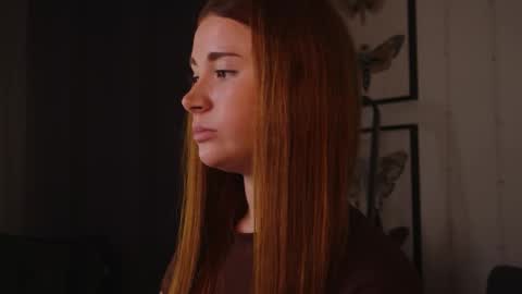 Diyana online show from 09/27/25, 10:04