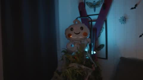 Diyana online show from 10/28/25, 04:09