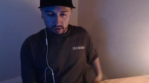 fred_555 online show from 09/15/25, 10:04