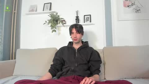 Freddie online show from 04/22/26, 05:43