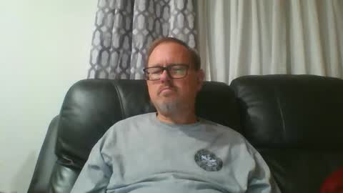 Just  Fred online show from 05/01/26, 06:18