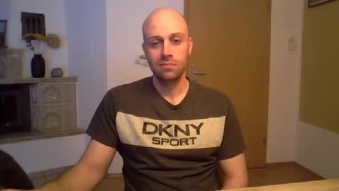 freddow online show from 11/26/25, 01:56