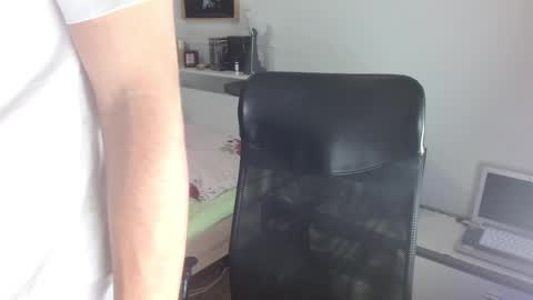 Snapshot of freddy_star chatting on 04/25/26, 03:09 Frederick Perin online show from 04/25/26, 03:09