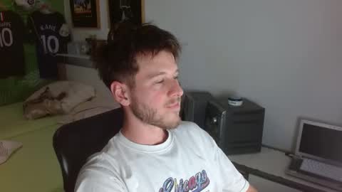 Snapshot of freddy_star chatting on 04/29/26, 02:10 Frederick Perin online show from 04/29/26, 02:10