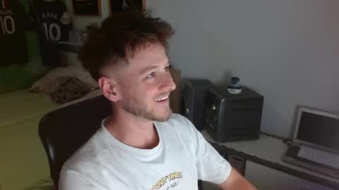 Snapshot of freddy_star chatting on 05/06/26, 01:38 Frederick Perin online show from 05/06/26, 01:38