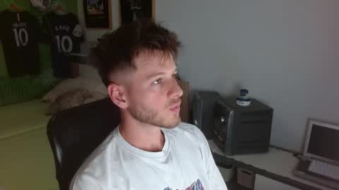 Snapshot of freddy_star chatting on 05/07/26, 08:58 Frederick Perin online show from 05/07/26, 08:58