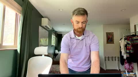 Freddy online show from 06/09/26, 10:43