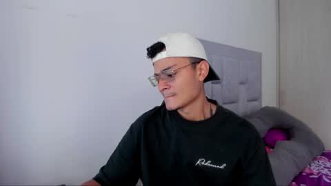 Snapshot of fredericsloan chatting on 02/24/26, 08:51 Frederic Sloan online show from 02/24/26, 08:51