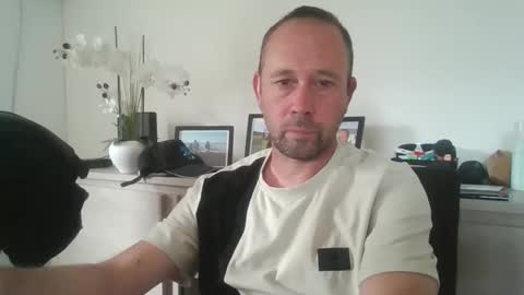 fredodu41 online show from 05/01/26, 11:26