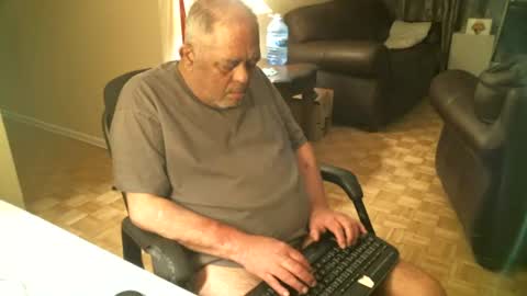 Snapshot of fredthetiger chatting on 06/20/26, 03:42 fredthetiger online show from 06/20/26, 03:42