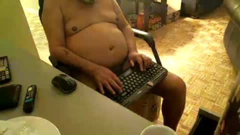 Snapshot of fredthetiger chatting on 08/01/26, 02:44 fredthetiger online show from 08/01/26, 02:44