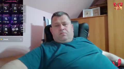 freeboy80180 online show from 02/27/25, 06:42