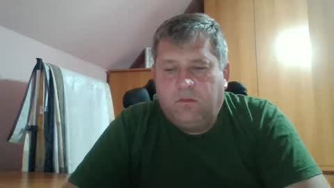 freeboy80180 online show from 09/23/25, 05:27