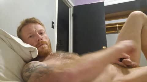 Snapshot of freefallin2222 chatting on 10/26/25, 12:33 freefallin2222 online show from 10/26/25, 12:33