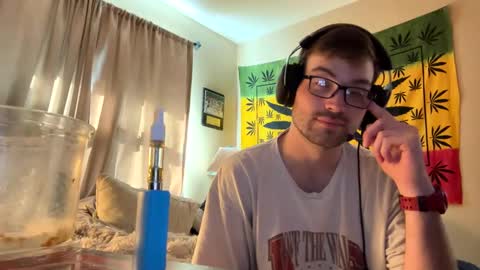 freezeskiii online show from 09/15/25, 02:50