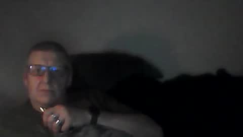 Snapshot of frefredo chatting on 12/21/25, 09:55 fred online show from 12/21/25, 09:55