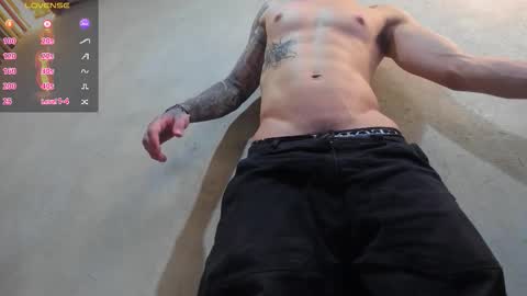 Xavier online show from 10/03/25, 07:33