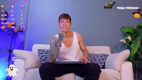 Xavier online show from 10/16/25, 01:17