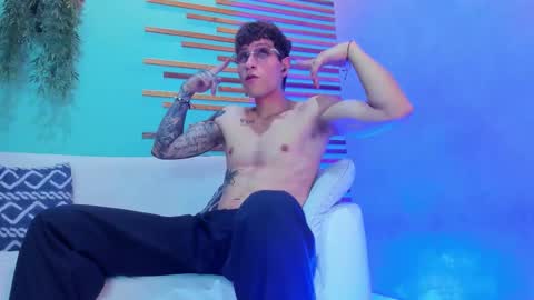 Xavier online show from 11/18/25, 07:18