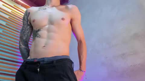 Xavier online show from 12/03/25, 07:23