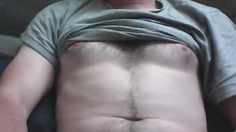Snapshot of frencheeboy chatting on 06/11/26, 10:41 frencheeboy online show from 06/11/26, 10:41