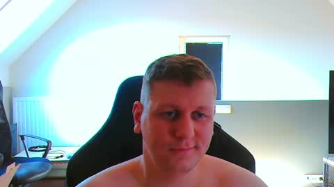 Snapshot of frenchfrieswithmayo chatting on 06/19/26, 03:49 French fries online show from 06/19/26, 03:49