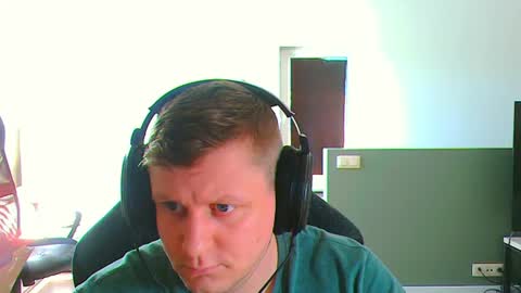 Snapshot of frenchfrieswithmayo chatting on 06/20/26, 12:19 French fries online show from 06/20/26, 12:19
