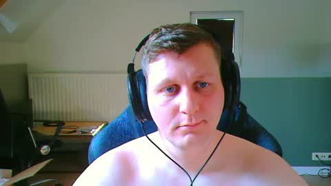 Snapshot of frenchfrieswithmayo chatting on 06/27/26, 02:34 French fries online show from 06/27/26, 02:34