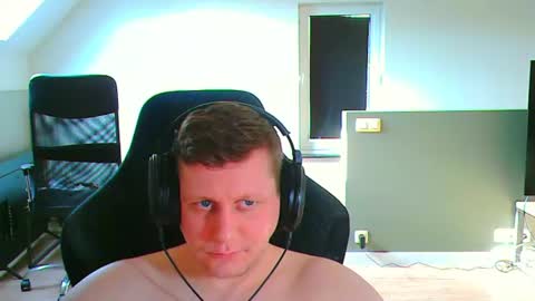 Snapshot of frenchfrieswithmayo chatting on 07/13/26, 04:43 French fries online show from 07/13/26, 04:43