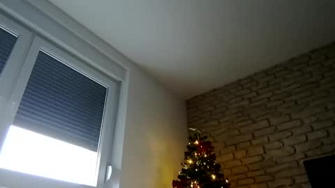 Horny french hard online show from 12/08/24, 09:46