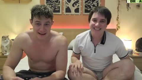 French Horny Bibs online show from 03/04/25, 08:27